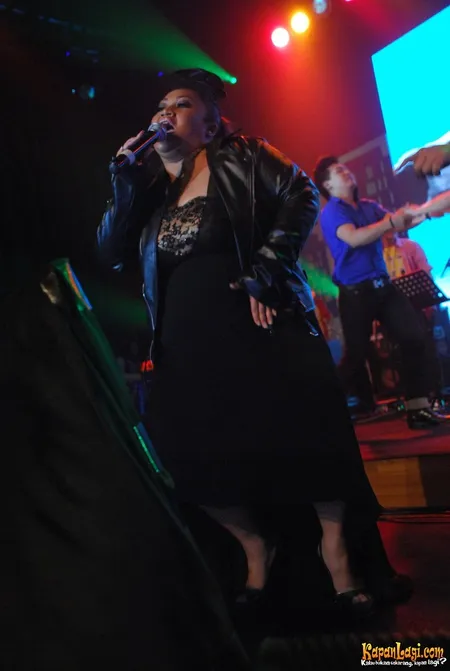 Foto Ronal Surapradja