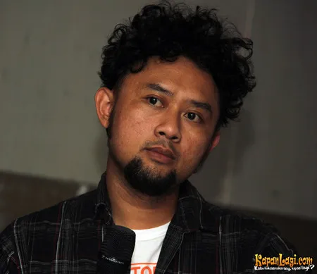 Foto Ronal Surapradja