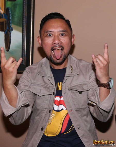 Foto Ronal Surapradja