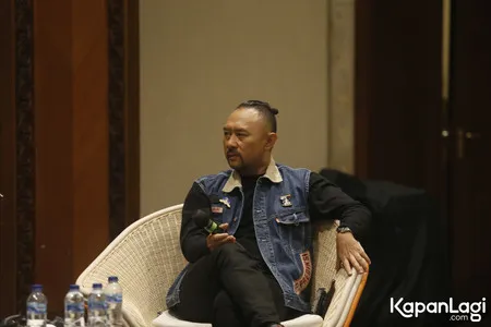 Foto Ronal Surapradja