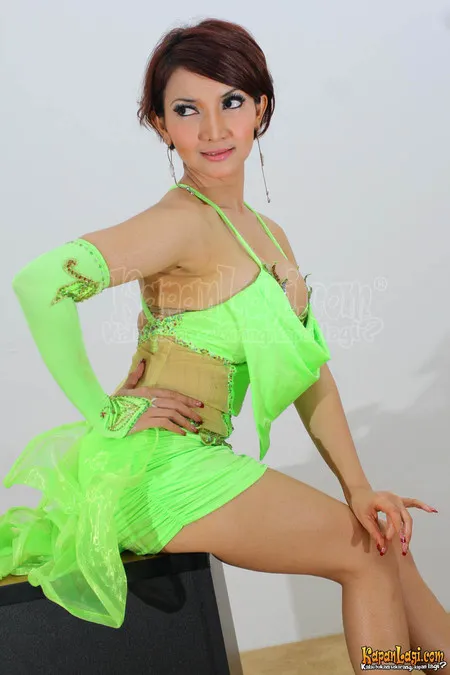 Foto Roro Fitria