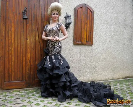 Foto Roro Fitria. Nomor Foto: 430