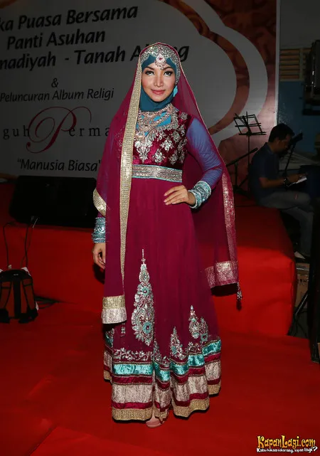 Foto Roro Fitria