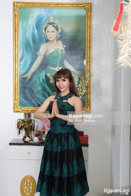 Foto Roro Fitria