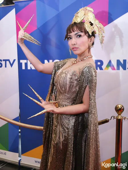 Foto Roro Fitria