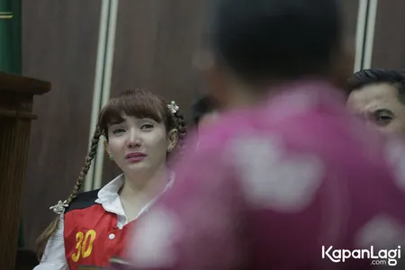 Foto Roro Fitria