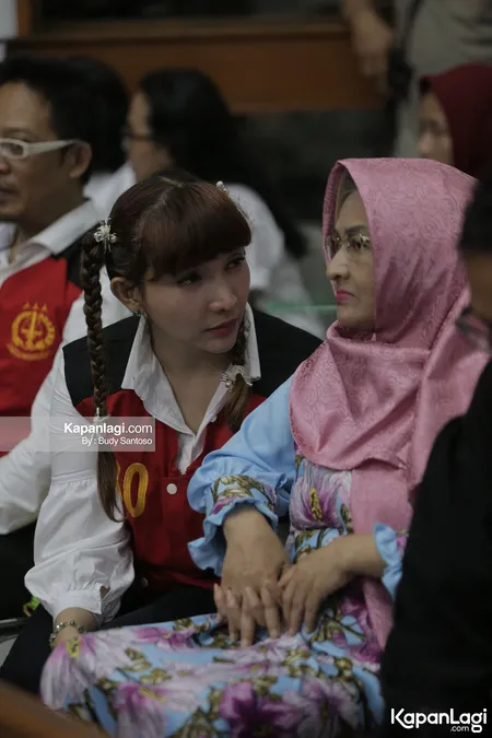 Foto Roro Fitria