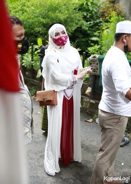 Foto Roro Fitria