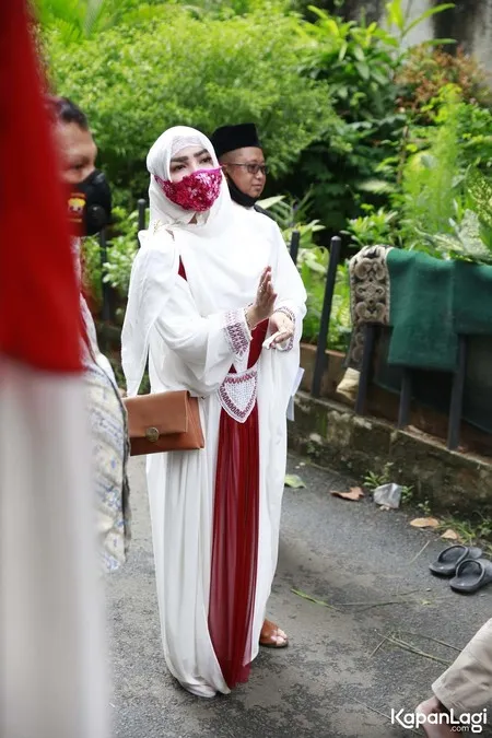 Foto Roro Fitria