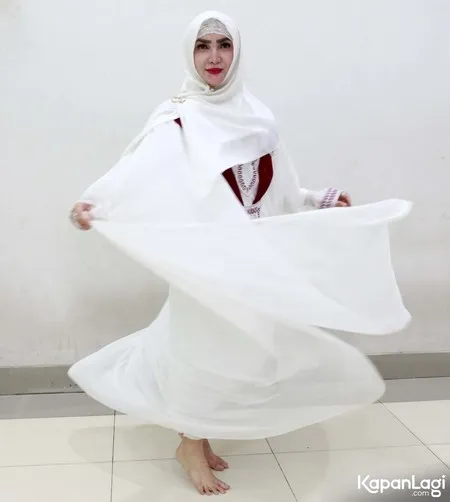 Foto Roro Fitria