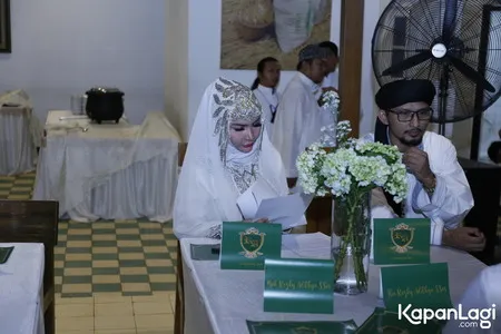 Foto Roro Fitria