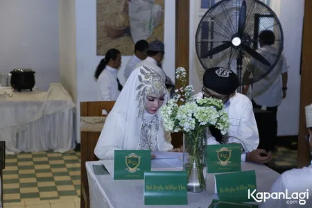 Foto Roro Fitria