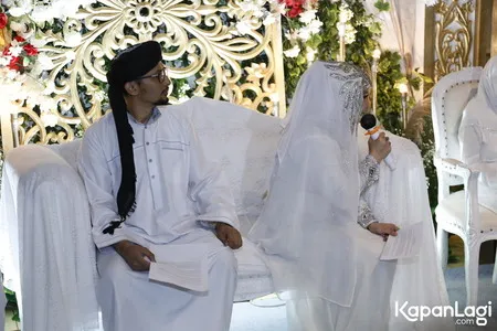 Foto Roro Fitria