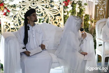 Foto Roro Fitria