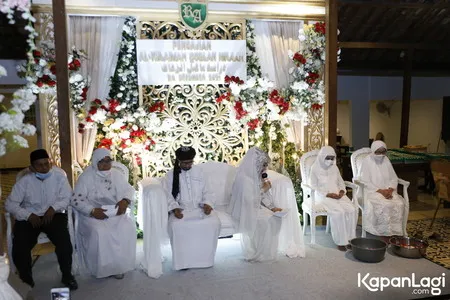 Foto Roro Fitria
