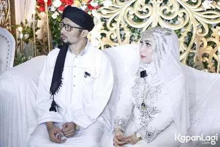 Foto Roro Fitria