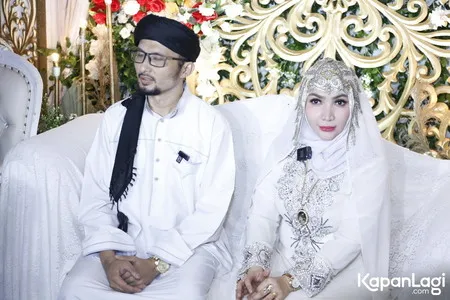 Foto Roro Fitria