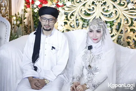 Foto Roro Fitria
