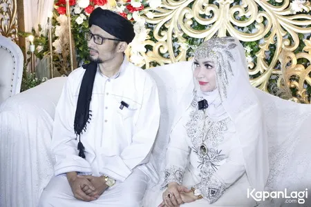 Foto Roro Fitria
