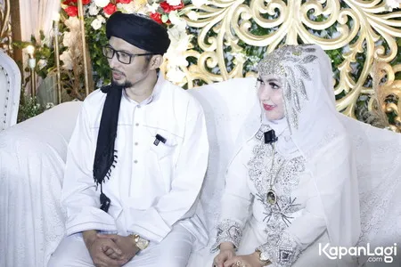 Foto Roro Fitria