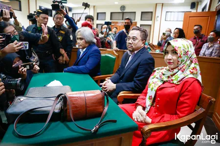 Foto Roro Fitria