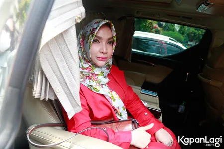 Foto Roro Fitria