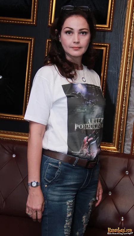 Foto Roweina Umboh