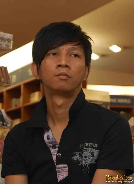 Foto Rowman Ungu