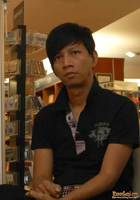 Foto Rowman Ungu