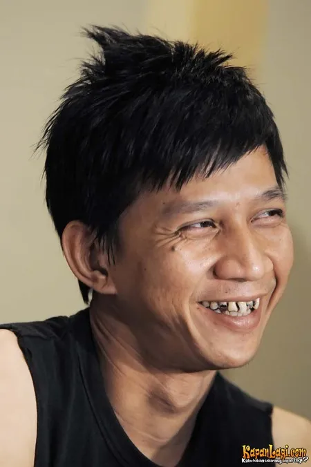 Foto Rowman Ungu