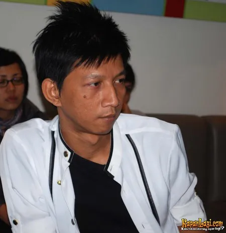 Foto Rowman Ungu