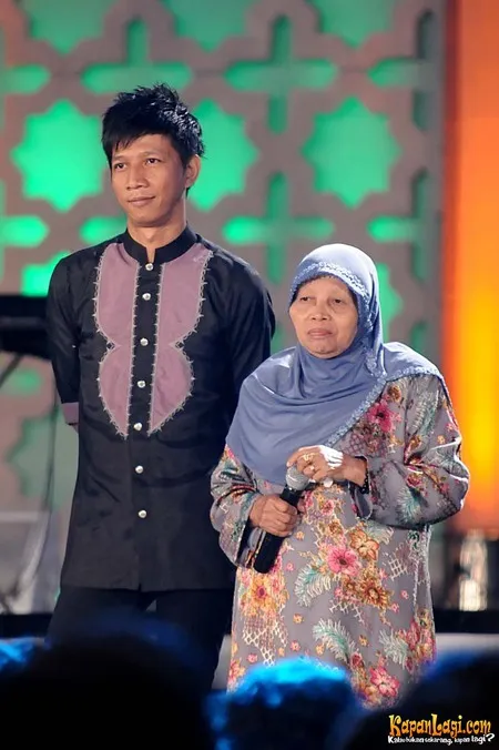 Foto Rowman Ungu