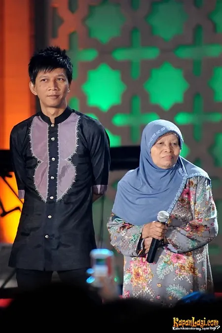 Foto Rowman Ungu