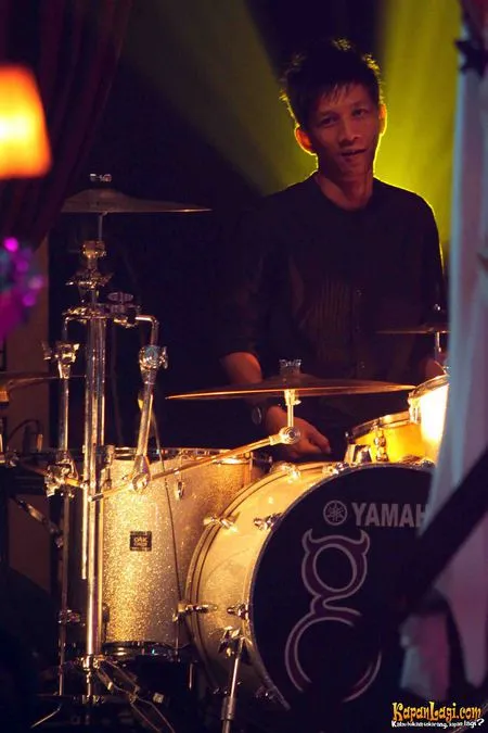 Foto Rowman Ungu