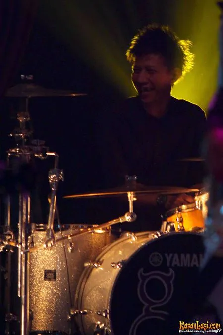 Foto Rowman Ungu