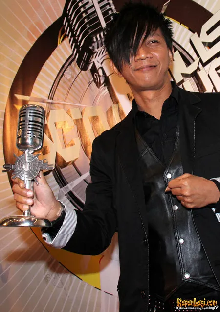 Foto Rowman Ungu