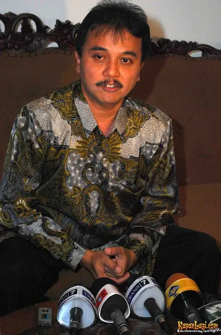 Foto Roy Suryo