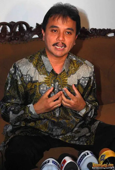 Foto Roy Suryo