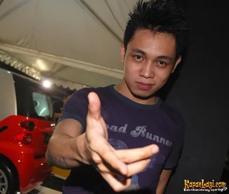 Foto Russel Miracle