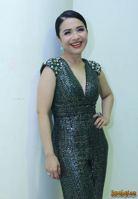 Foto Ruth Sahanaya