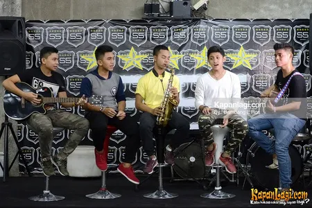 Foto S5 Band