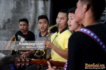Foto S5 Band