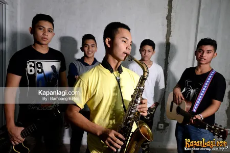 Foto S5 Band