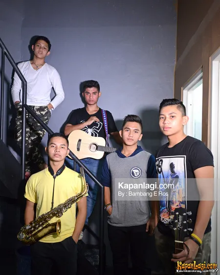 Foto S5 Band