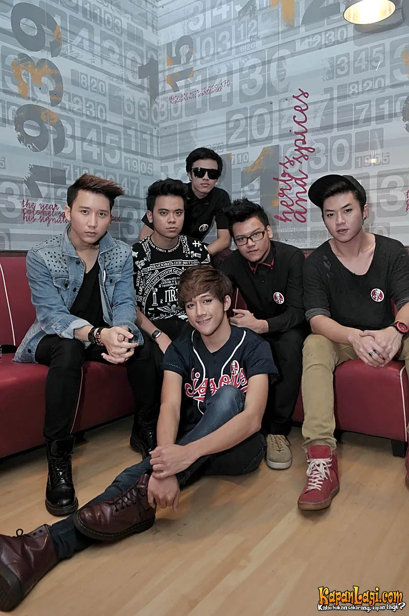 SM*SH ©KapanLagi.com©