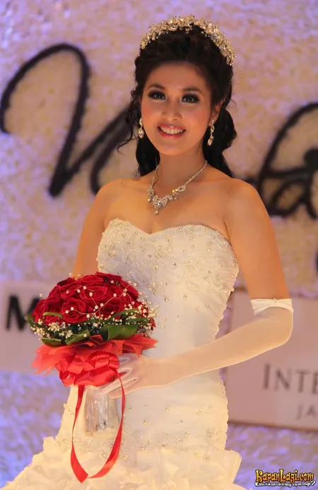 Foto Sandra Dewi. Nomor Foto: 845