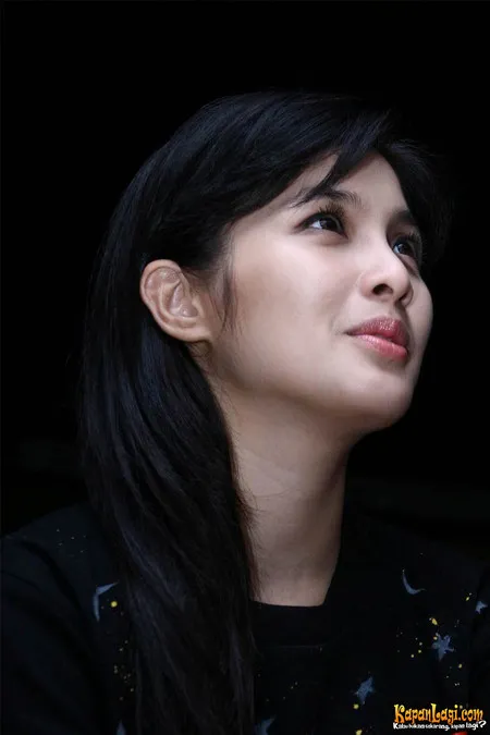 Foto Sandra Dewi