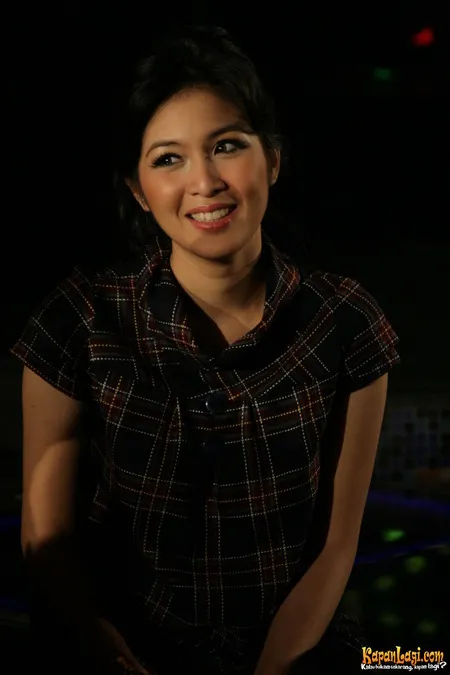 Foto Sandra Dewi