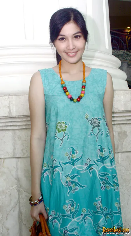 Foto Sandra Dewi