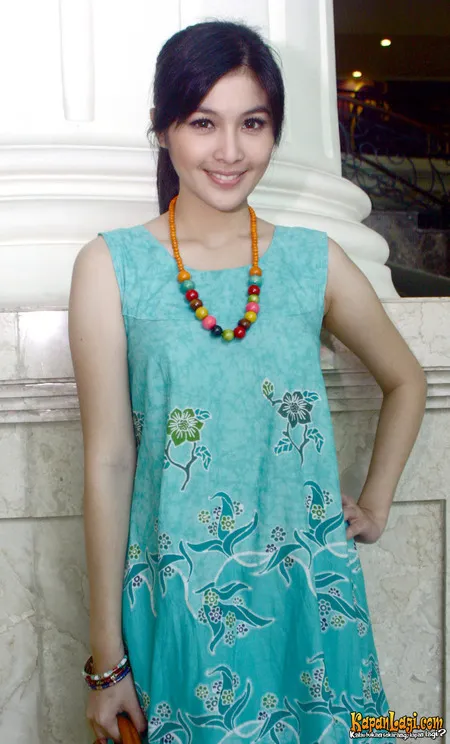 Foto Sandra Dewi